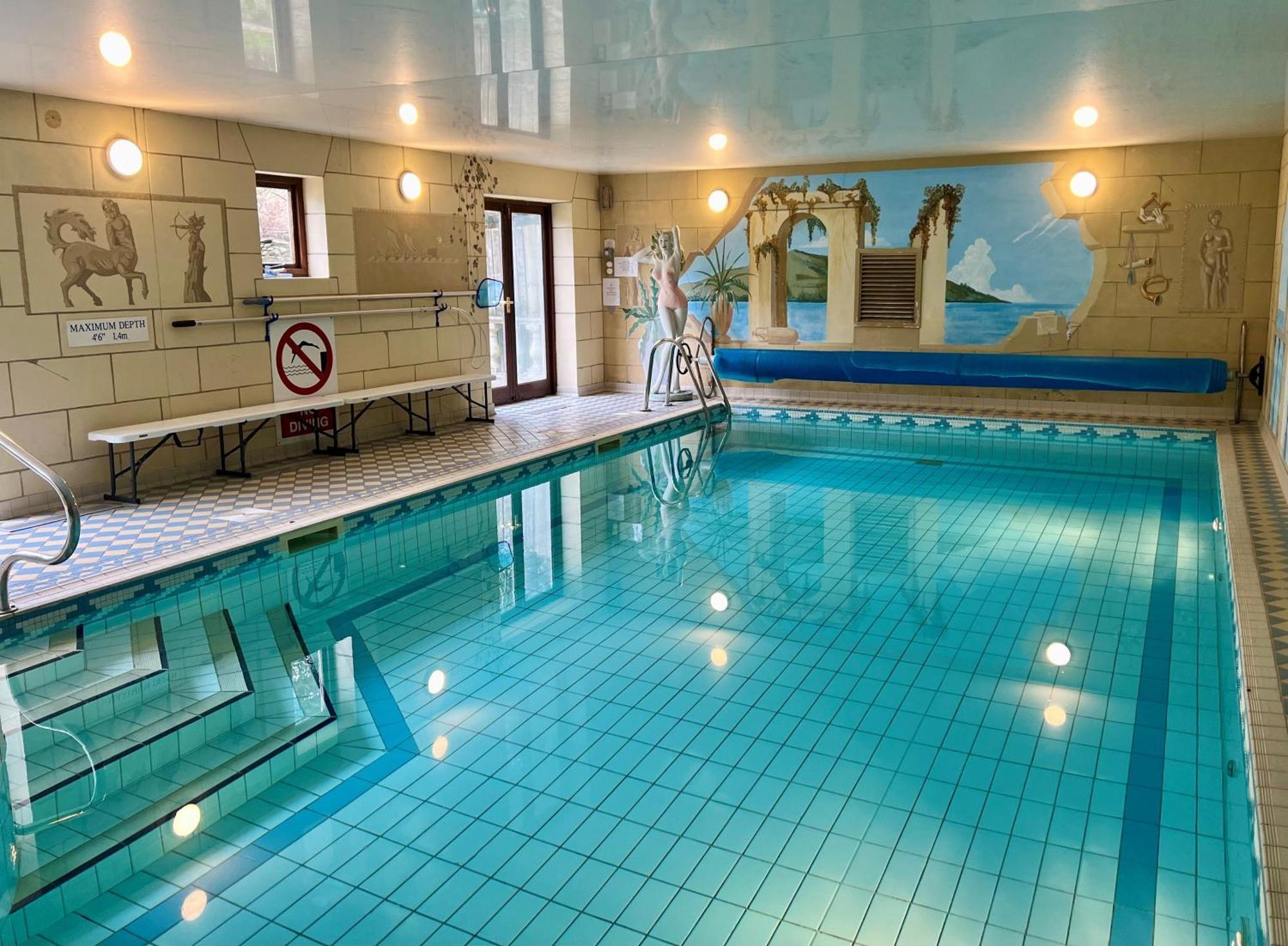 Newby Bridge Hotel 3*